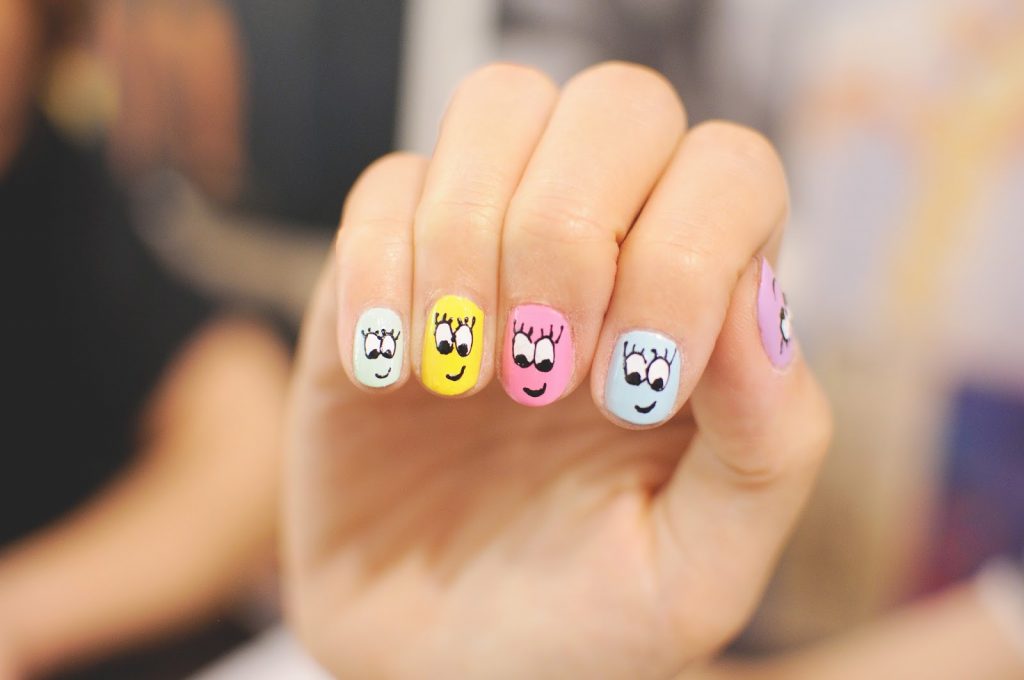 Smiley nails