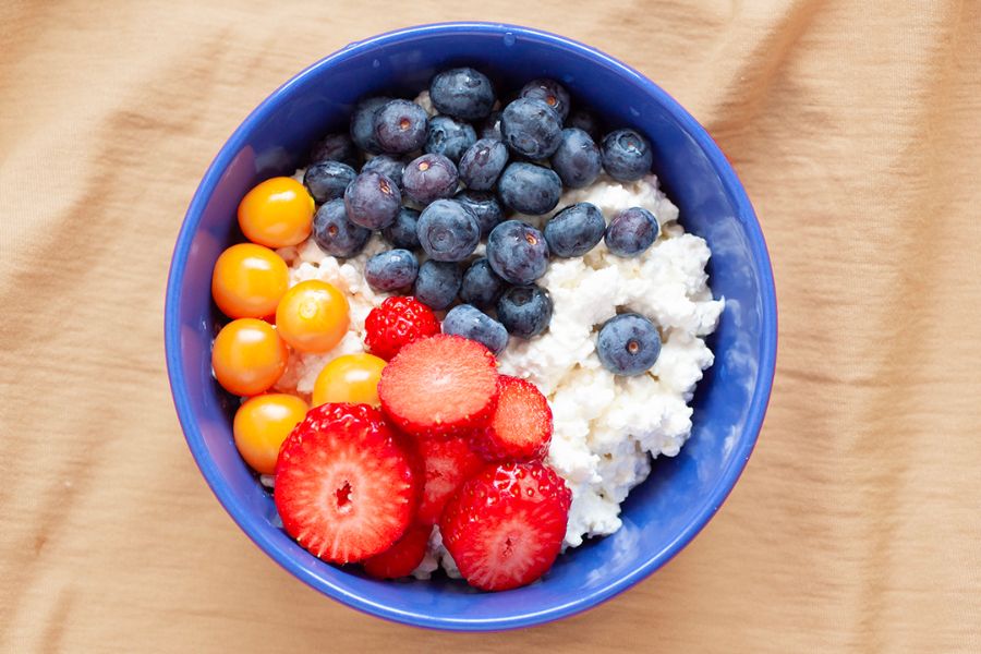 Cottage Cheese and Fruit Bowl