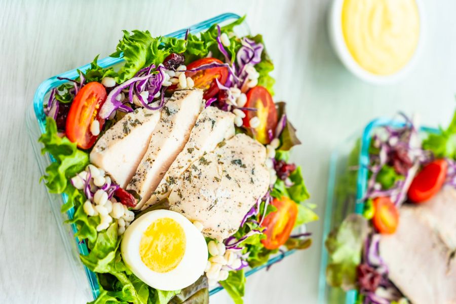 Protein-Packed Turkey BLT Salad